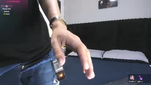 adam_walker_1 online show from 25, 6, 2026