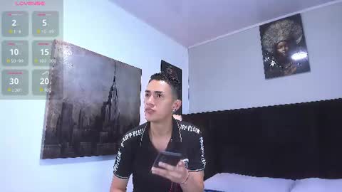 adam_walker_1 online show from 13, 7, 2026