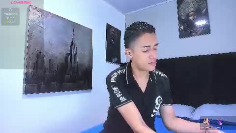 adam_walker_1 online show from 21, 7, 2026