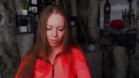 adamais_ online show from 5, 10, 2025