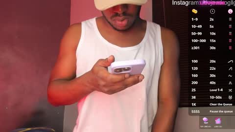 Snapshot of adamart7 chatting on 19, 12, 2025 adamart7 online show from 19, 12, 2025