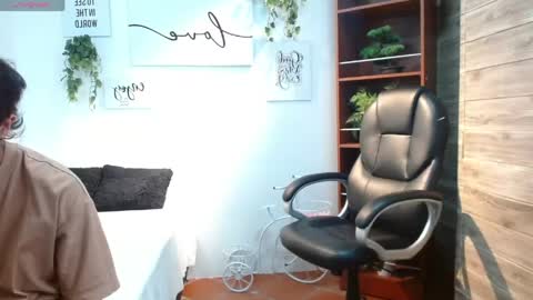 Adam online show from 29, 4, 2026