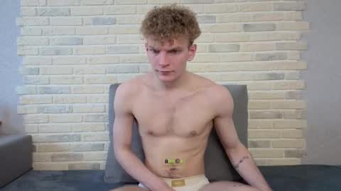 Snapshot of adamharriss chatting on 5, 3, 2026 adamharriss online show from 5, 3, 2026