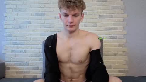 Snapshot of adamharriss chatting on 7, 3, 2026 adamharriss online show from 7, 3, 2026