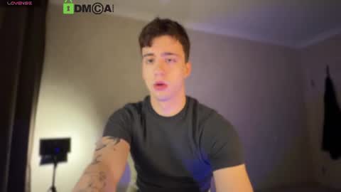 Hi Im Adam Glad to see u here 3 And its my first day online show from 17, 6, 2026