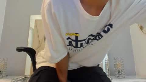 Adams Bobby online show from 5, 11, 2025