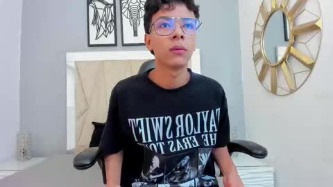 Adams Bobby online show from 5, 2, 2026