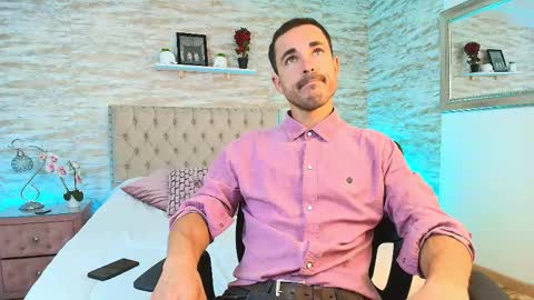 Im Adams Sanz online show from 6, 2, 2026