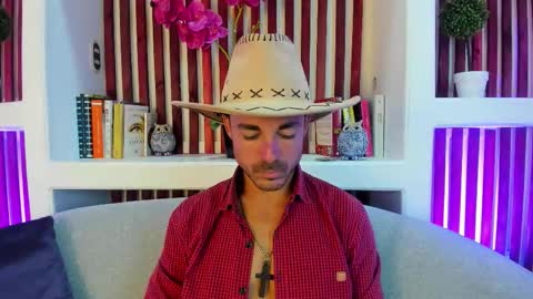 Im Adams Sanz online show from 7, 2, 2026