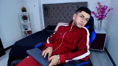 Snapshot of adamswalkerr_ chatting on 17, 3, 2026 AdamsWalkerr online show from 17, 3, 2026