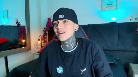 Snapshot of adamswalkerr_ chatting on 19, 3, 2026 AdamsWalkerr online show from 19, 3, 2026