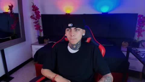 AdamsWalkerr  online show from 6, 5, 2026
