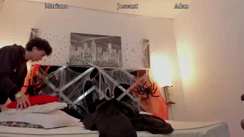 Snapshot of adan_oriol chatting on 26, 10, 2025 Adan Oriol online show from 26, 10, 2025