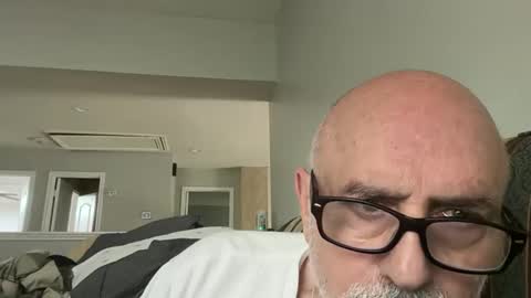 Snapshot of add_me_2 chatting on 8, 5, 2026 add_me_2 online show from 8, 5, 2026