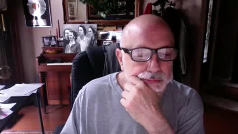 Snapshot of add_me_2 chatting on 9, 5, 2026 add_me_2 online show from 9, 5, 2026