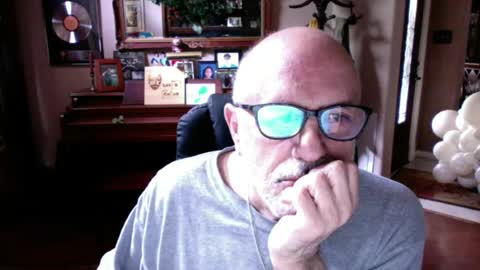 Snapshot of add_me_2 chatting on 11, 6, 2026 add_me_2 online show from 11, 6, 2026