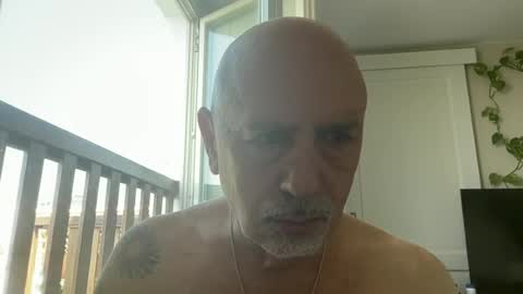 Snapshot of add_me_2 chatting on 25, 6, 2026 add_me_2 online show from 25, 6, 2026