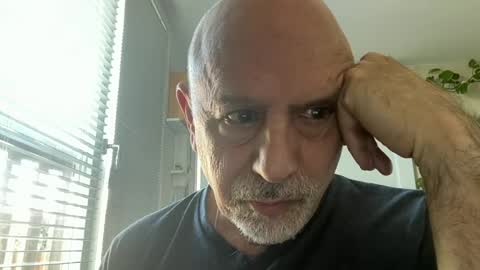 Snapshot of add_me_2 chatting on 1, 7, 2026 add_me_2 online show from 1, 7, 2026