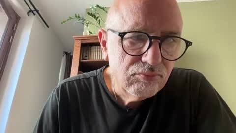 Snapshot of add_me_2 chatting on 4, 8, 2026 add_me_2 online show from 4, 8, 2026