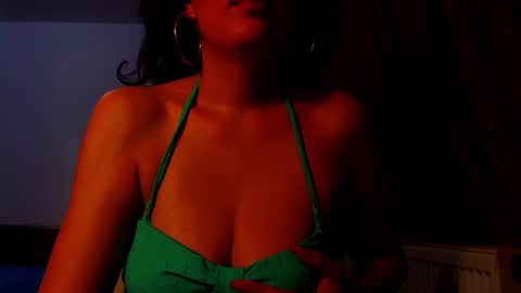 amy        online show from 1, 2, 2025