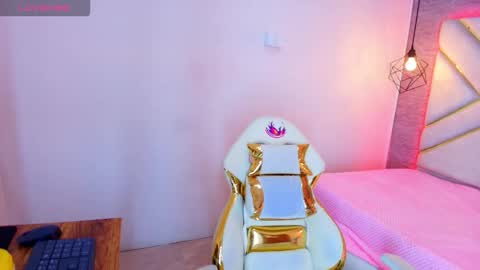 addy__02 online show from 28, 10, 2025