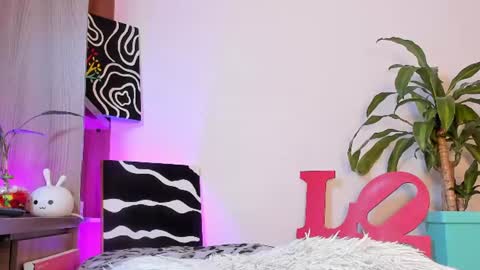Adela Rangel START Mon to Sat from 3pm - 9pm COL time online show from 1, 8, 2026