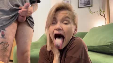 Snapshot of adele_nick2202 chatting on 28, 10, 2025 Adele Nick online show from 28, 10, 2025