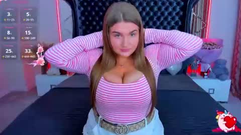 Snapshot of adele_sugar chatting on 8, 8, 2026 Your Adele online show from 8, 8, 2026