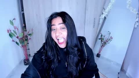 Snapshot of adele_sweett chatting on 27, 7, 2026 Carolina online show from 27, 7, 2026