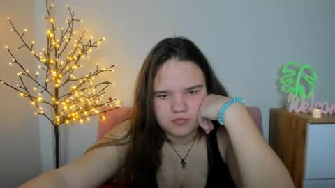 adelecruzz online show from 20, 2, 2025