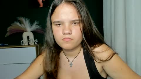 Snapshot of adelecruzz chatting on 21, 6, 2026 adelecruzz online show from 21, 6, 2026