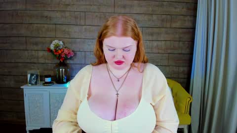 Snapshot of adelemoor chatting on 8, 2, 2025 adelemoor online show from 8, 2, 2025