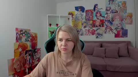AdeleRavelle online show from 27, 7, 2026