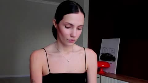 Adele Shine online show from 14, 11, 2025