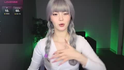 adelina__flower online show from 5, 5, 2026
