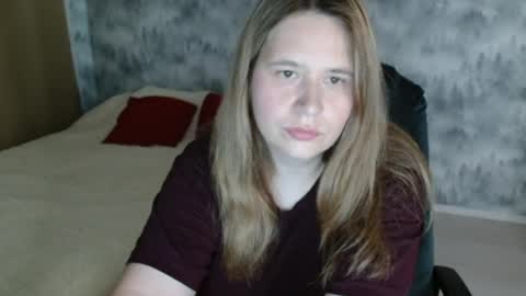 adelinalawson online show from 15, 7, 2026