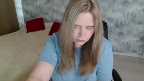 adelinalawson online show from 19, 7, 2026
