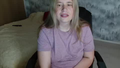 adelinalawson online show from 20, 7, 2026