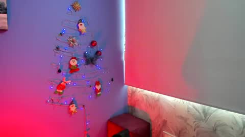 Adelle online show from 24, 12, 2024