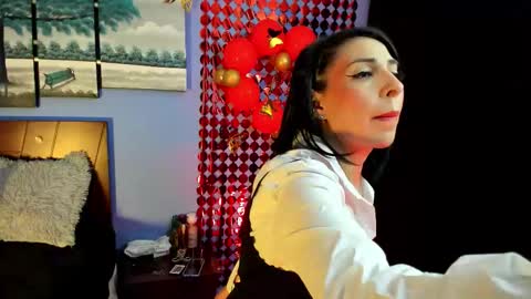 Adelle online show from 10, 9, 2025