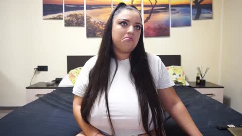 Snapshot of adellineee chatting on 30, 1, 2025 Adellineee online show from 30, 1, 2025