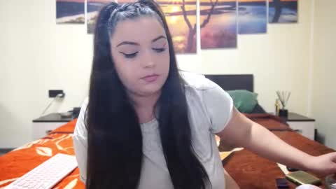 Snapshot of adellineee chatting on 21, 2, 2025 Adellineee online show from 21, 2, 2025