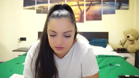 Snapshot of adellineee chatting on 10, 10, 2025 Adellineee online show from 10, 10, 2025