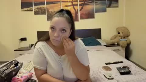 Adellineee online show from 29, 7, 2026