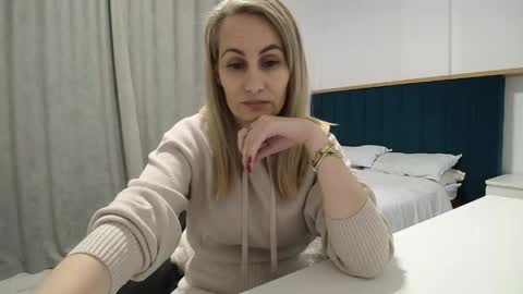 Adellyn online show from 1, 5, 2026