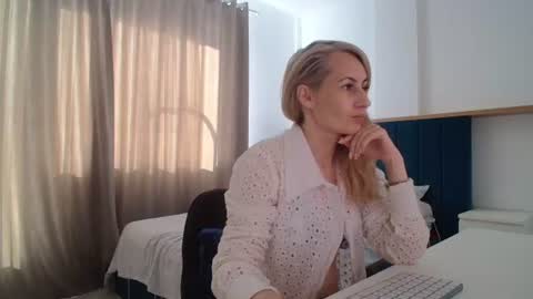 Adellyn online show from 20, 7, 2026
