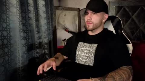 Ades online show from 12, 10, 2025