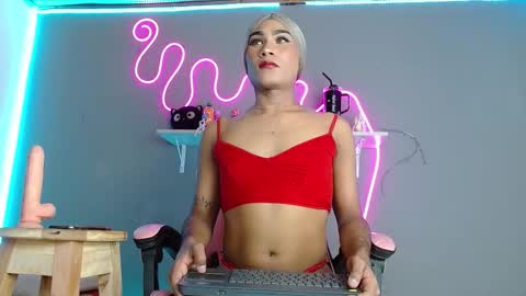 Snapshot of adhara_rangel chatting on 29, 10, 2025 adhara rangel online show from 29, 10, 2025