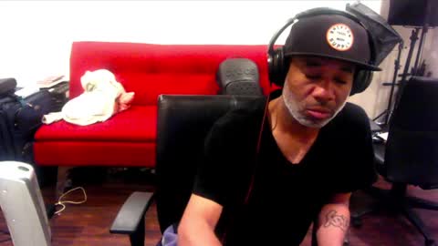 adick_ting online show from 26, 12, 2024