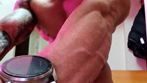 Adonis online show from 28, 4, 2026
